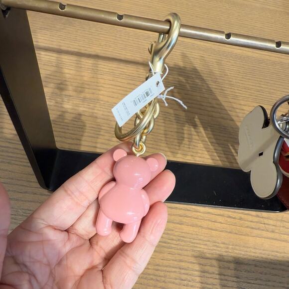 Coach CP890 Bear Bag Charm In Gold/Ruby Authentic - Picture 2 of 4